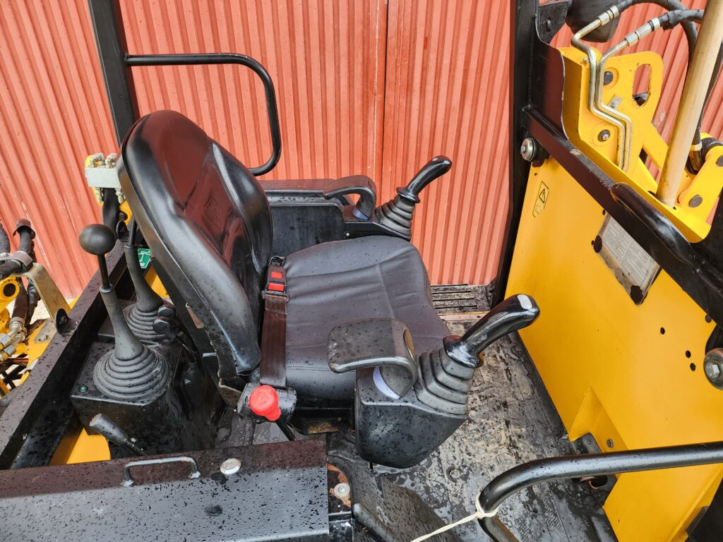 JCB 1CX - Kaivuri-trukki: kuva JCB 1CX - Kaivuri-trukki JCB 1CX - Kaivuri-trukki: kuva JCB 1CX - Kaivuri-trukki