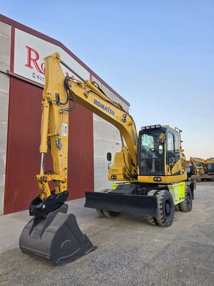 KOMATSU PW148-11 - Pyöräalustainen kaivinkone: kuva KOMATSU PW148-11 - Pyöräalustainen kaivinkone KOMATSU PW148-11 - Pyöräalustainen kaivinkone: kuva KOMATSU PW148-11 - Pyöräalustainen kaivinkone
