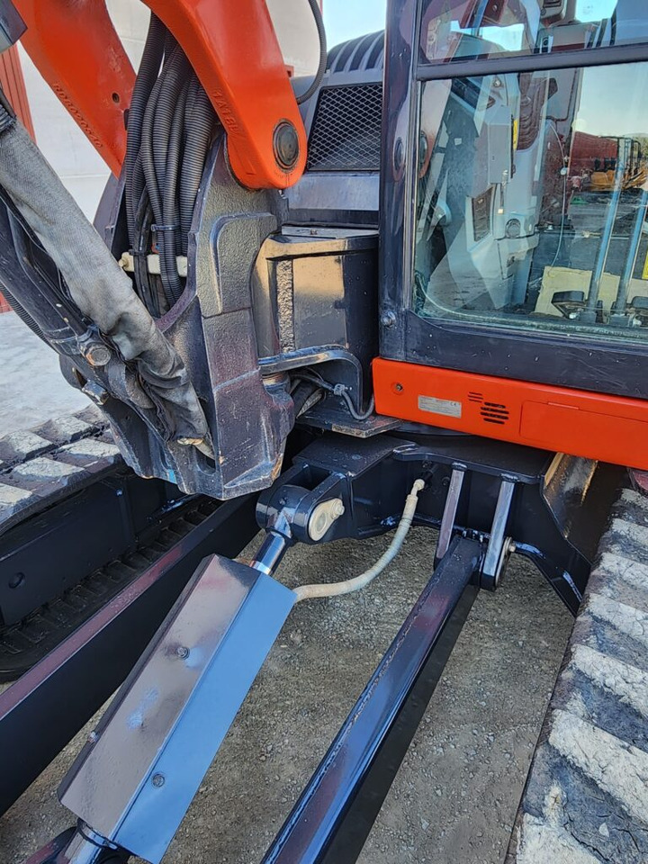 KUBOTA KX080-4A2 - Minikuormaaja: kuva KUBOTA KX080-4A2 - Minikuormaaja KUBOTA KX080-4A2 - Minikuormaaja: kuva KUBOTA KX080-4A2 - Minikuormaaja