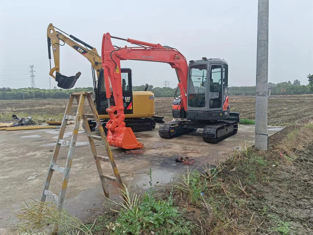 HITACHI ZX55 - Minikuormaaja: kuva HITACHI ZX55 - Minikuormaaja HITACHI ZX55 - Minikuormaaja: kuva HITACHI ZX55 - Minikuormaaja