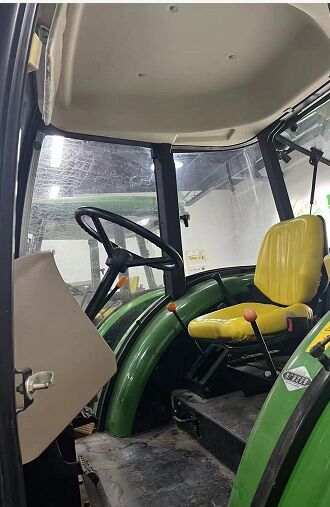 John Deere 1404 - Traktori: kuva John Deere 1404 - Traktori John Deere 1404 - Traktori: kuva John Deere 1404 - Traktori