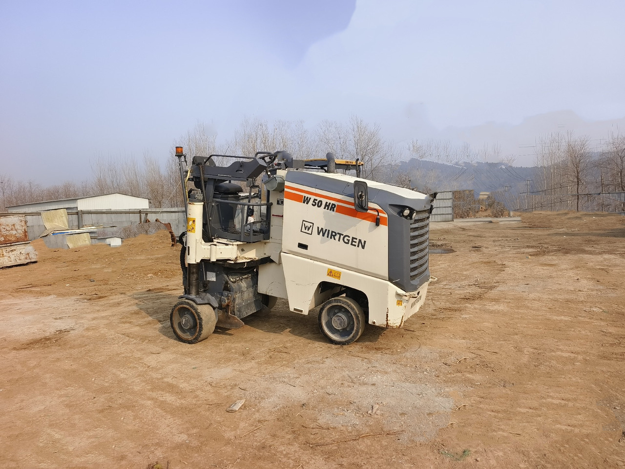 WIRTGEN W50HR miling machine - Asfalttijyrsimen: kuva WIRTGEN W50HR miling machine - Asfalttijyrsimen WIRTGEN W50HR miling machine - Asfalttijyrsimen: kuva WIRTGEN W50HR miling machine - Asfalttijyrsimen