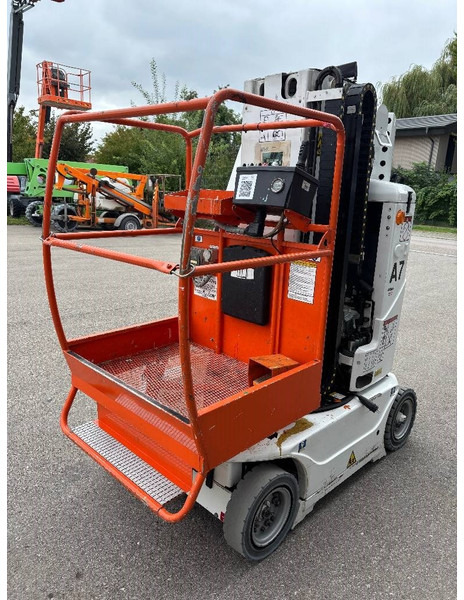 JLG Toucan 800A - 8m Elektro Mast-Arbeitsbühne - Puomilava: kuva JLG Toucan 800A - 8m Elektro Mast-Arbeitsbühne - Puomilava JLG Toucan 800A - 8m Elektro Mast-Arbeitsbühne - Puomilava: kuva JLG Toucan 800A - 8m Elektro Mast-Arbeitsbühne - Puomilava