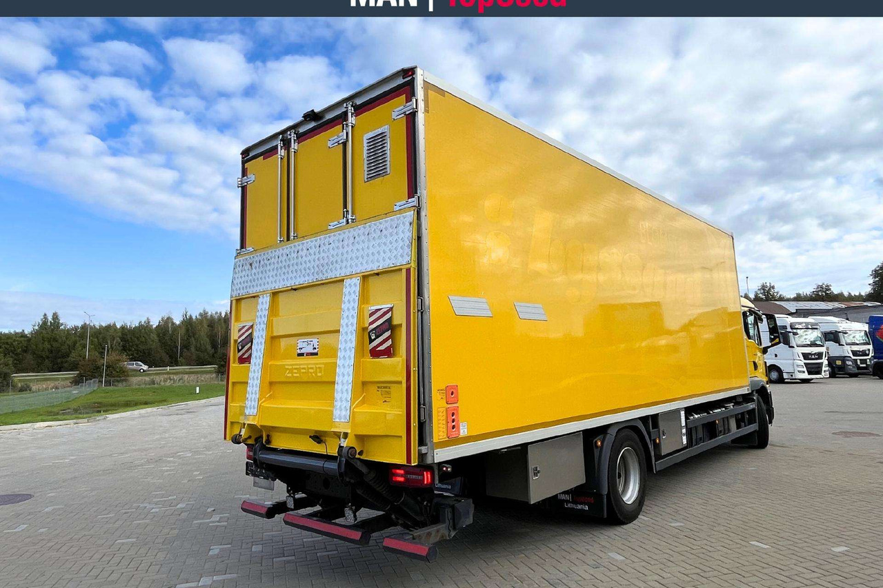 MAN TGM 18.320 4x2 LL (9212) - Isoterminen kuorma-auto: kuva MAN TGM 18.320 4x2 LL (9212) - Isoterminen kuorma-auto MAN TGM 18.320 4x2 LL (9212) - Isoterminen kuorma-auto: kuva MAN TGM 18.320 4x2 LL (9212) - Isoterminen kuorma-auto