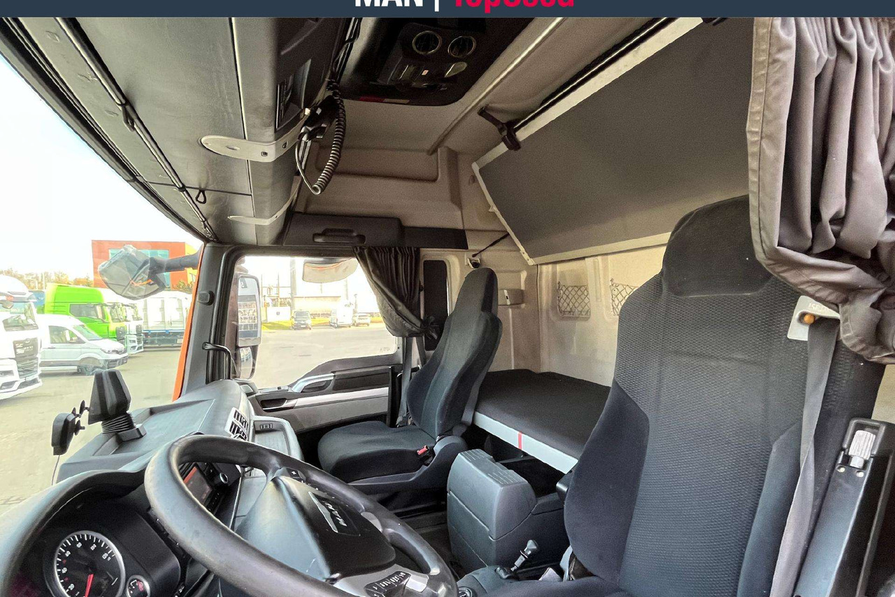 MAN TGX 18.440 4X2 Smart2(9289) - Vetopöytäauto: kuva  MAN TGX 18.440 4X2 Smart2(9289) - Vetopöytäauto MAN TGX 18.440 4X2 Smart2(9289) - Vetopöytäauto: kuva  MAN TGX 18.440 4X2 Smart2(9289) - Vetopöytäauto