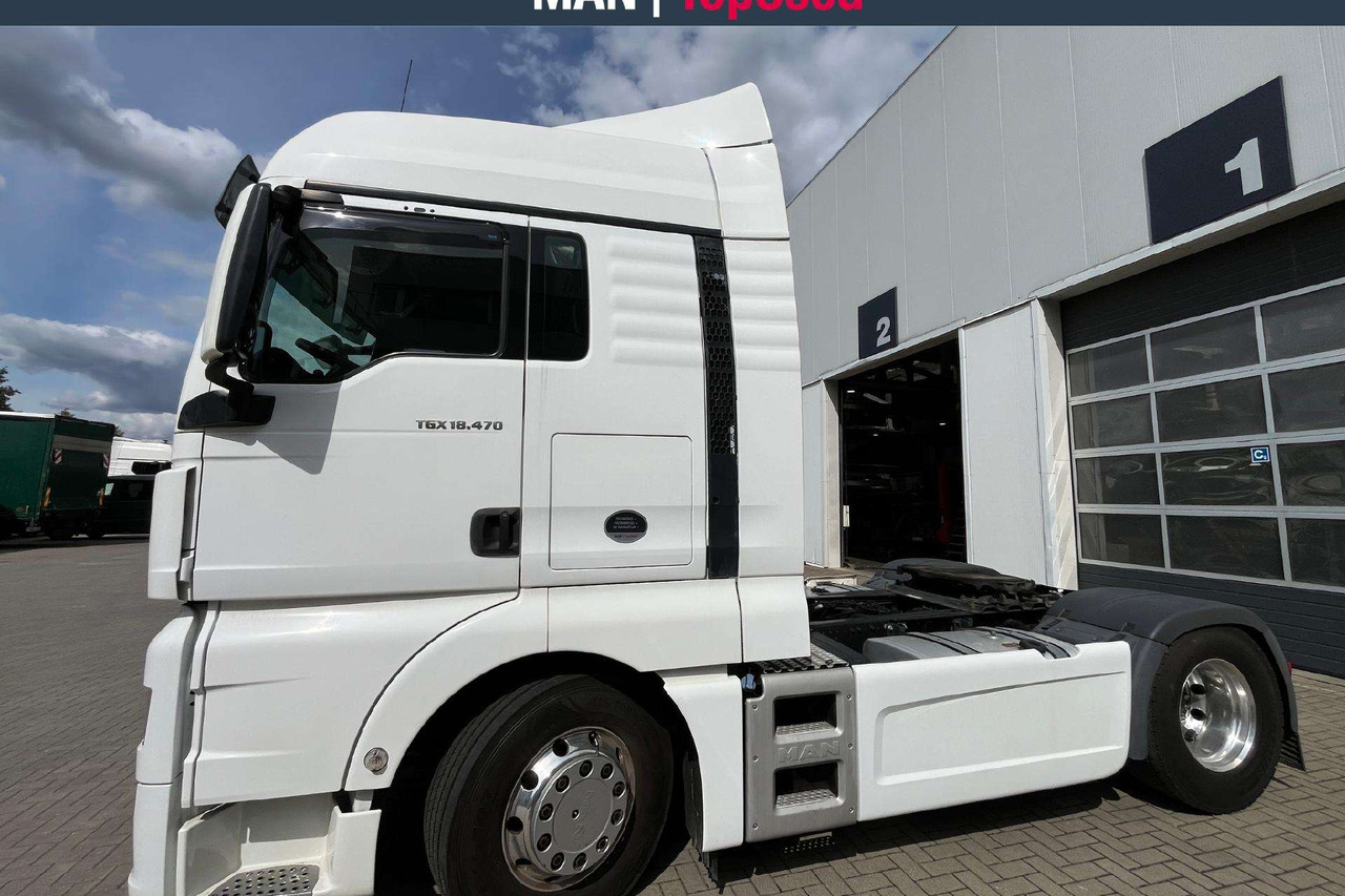 MAN TGX 18.470 4x2 Retarder (8520) - Vetopöytäauto: kuva MAN TGX 18.470 4x2 Retarder (8520) - Vetopöytäauto MAN TGX 18.470 4x2 Retarder (8520) - Vetopöytäauto: kuva MAN TGX 18.470 4x2 Retarder (8520) - Vetopöytäauto