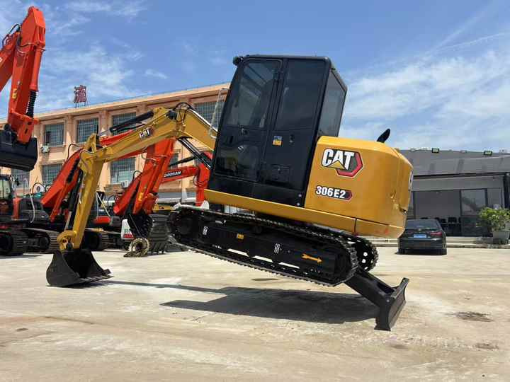 2024 Used Excavator CAT 306E Almost New CAT 306E 6 Ton Mini Excavator Used Crawler Excavator Best Price for Sale - Kaivuri: kuva 2024 Used Excavator CAT 306E Almost New CAT 306E 6 Ton Mini Excavator Used Crawler Excavator Best Price for Sale - Kaivuri 2024 Used Excavator CAT 306E Almost New CAT 306E 6 Ton Mini Excavator Used Crawler Excavator Best Price for Sale - Kaivuri: kuva 2024 Used Excavator CAT 306E Almost New CAT 306E 6 Ton Mini Excavator Used Crawler Excavator Best Price for Sale - Kaivuri