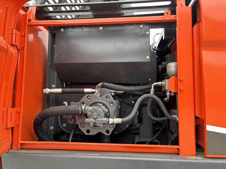 22 Tons Excavator Original Doosan Dx225LCA Crawler Digger Secondhand Used Good Condition Doosan Hydraulic Excavator on Sale - Telakaivukone: kuva 22 Tons Excavator Original Doosan Dx225LCA Crawler Digger Secondhand Used Good Condition Doosan Hydraulic Excavator on Sale - Telakaivukone 22 Tons Excavator Original Doosan Dx225LCA Crawler Digger Secondhand Used Good Condition Doosan Hydraulic Excavator on Sale - Telakaivukone: kuva 22 Tons Excavator Original Doosan Dx225LCA Crawler Digger Secondhand Used Good Condition Doosan Hydraulic Excavator on Sale - Telakaivukone