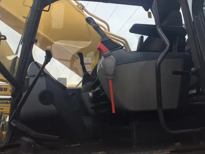 Construction machinery 45 Tons Used Komatsu excavator pc450-8 crawler excavator original Japan Komatsu 450-8 for sale - Kaivuri: kuva Construction machinery 45 Tons Used Komatsu excavator pc450-8 crawler excavator original Japan Komatsu 450-8 for sale - Kaivuri Construction machinery 45 Tons Used Komatsu excavator pc450-8 crawler excavator original Japan Komatsu 450-8 for sale - Kaivuri: kuva Construction machinery 45 Tons Used Komatsu excavator pc450-8 crawler excavator original Japan Komatsu 450-8 for sale - Kaivuri
