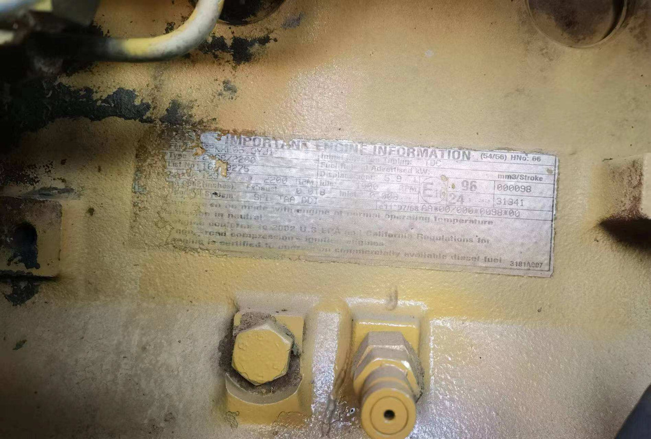 Good Quality Road Roller Caterpillar Cs683e Used Original Japan Road Roller Cat Cs683e Caterpillar Compactor Rollers - Tiejyrä: kuva Good Quality Road Roller Caterpillar Cs683e Used Original Japan Road Roller Cat Cs683e Caterpillar Compactor Rollers - Tiejyrä Good Quality Road Roller Caterpillar Cs683e Used Original Japan Road Roller Cat Cs683e Caterpillar Compactor Rollers - Tiejyrä: kuva Good Quality Road Roller Caterpillar Cs683e Used Original Japan Road Roller Cat Cs683e Caterpillar Compactor Rollers - Tiejyrä