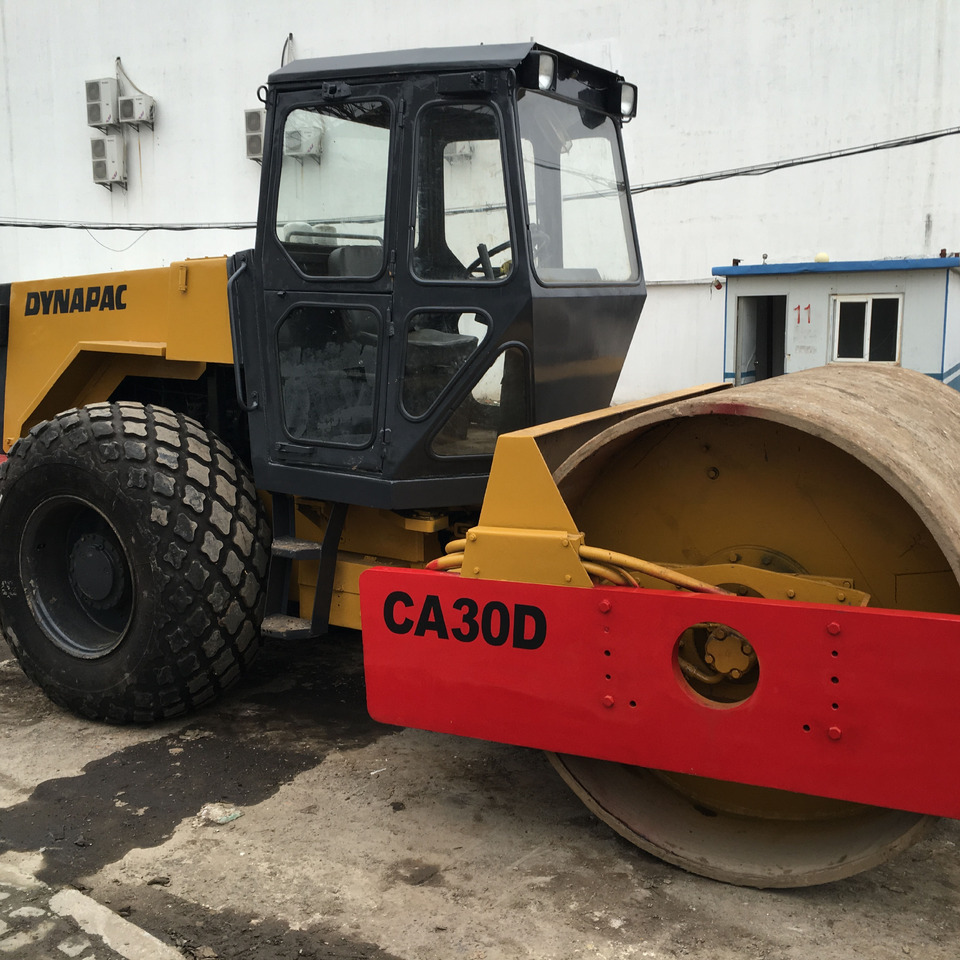High Quality Used 15 Ton Vibratory Road Roller Dynapac Ca30d Single-drum Soil Compactor Cummins Engine In Shanghai - Tiejyrä: kuva  High Quality Used 15 Ton Vibratory Road Roller Dynapac Ca30d Single-drum Soil Compactor Cummins Engine In Shanghai - Tiejyrä High Quality Used 15 Ton Vibratory Road Roller Dynapac Ca30d Single-drum Soil Compactor Cummins Engine In Shanghai - Tiejyrä: kuva  High Quality Used 15 Ton Vibratory Road Roller Dynapac Ca30d Single-drum Soil Compactor Cummins Engine In Shanghai - Tiejyrä