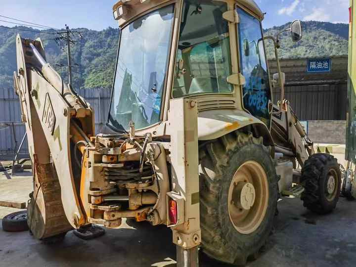 Hot sale Backhoe loader JCB 3CX 4*4 tlb loader UKmade, used cheap JCB 3CX retro loader and digger in good condition - Kaivuri-trukki: kuva Hot sale Backhoe loader JCB 3CX 4*4 tlb loader UKmade, used cheap JCB 3CX retro loader and digger in good condition - Kaivuri-trukki Hot sale Backhoe loader JCB 3CX 4*4 tlb loader UKmade, used cheap JCB 3CX retro loader and digger in good condition - Kaivuri-trukki: kuva Hot sale Backhoe loader JCB 3CX 4*4 tlb loader UKmade, used cheap JCB 3CX retro loader and digger in good condition - Kaivuri-trukki