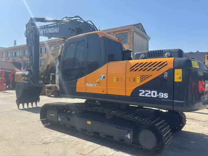 Korea 22 Ton Hyundai 220 Excavator R220LC-9s Used Hyundai Excavator 220 Used Hyundai 220-9 225LC Machine for Construction - Kaivuri: kuva Korea 22 Ton Hyundai 220 Excavator R220LC-9s Used Hyundai Excavator 220 Used Hyundai 220-9 225LC Machine for Construction - Kaivuri Korea 22 Ton Hyundai 220 Excavator R220LC-9s Used Hyundai Excavator 220 Used Hyundai 220-9 225LC Machine for Construction - Kaivuri: kuva Korea 22 Ton Hyundai 220 Excavator R220LC-9s Used Hyundai Excavator 220 Used Hyundai 220-9 225LC Machine for Construction - Kaivuri