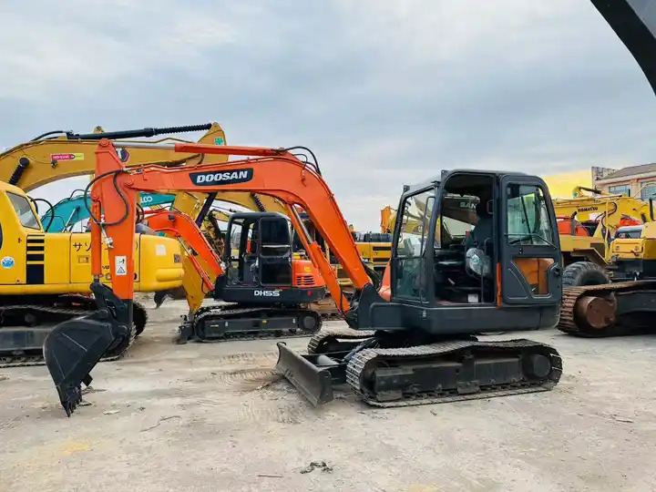 Nice Performance 6t Small Used Excavator,Original Korea Doosan Used Excavators Doosan Dx60 For Sale In Shanghai - Telakaivukone: kuva Nice Performance 6t Small Used Excavator,Original Korea Doosan Used Excavators Doosan Dx60 For Sale In Shanghai - Telakaivukone Nice Performance 6t Small Used Excavator,Original Korea Doosan Used Excavators Doosan Dx60 For Sale In Shanghai - Telakaivukone: kuva Nice Performance 6t Small Used Excavator,Original Korea Doosan Used Excavators Doosan Dx60 For Sale In Shanghai - Telakaivukone