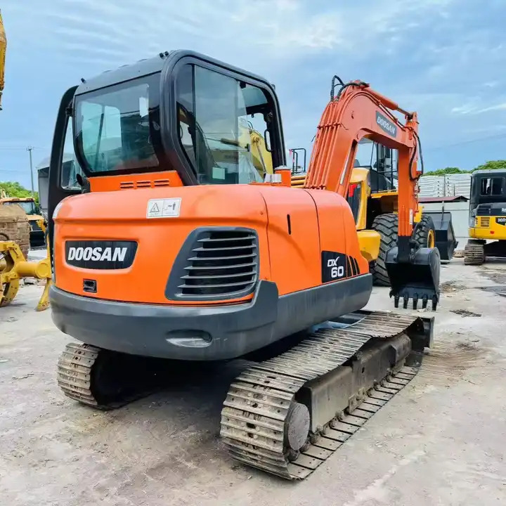 Nice Performance 6t Small Used Excavator,Original Korea Doosan Used Excavators Doosan Dx60 For Sale In Shanghai - Telakaivukone: kuva Nice Performance 6t Small Used Excavator,Original Korea Doosan Used Excavators Doosan Dx60 For Sale In Shanghai - Telakaivukone Nice Performance 6t Small Used Excavator,Original Korea Doosan Used Excavators Doosan Dx60 For Sale In Shanghai - Telakaivukone: kuva Nice Performance 6t Small Used Excavator,Original Korea Doosan Used Excavators Doosan Dx60 For Sale In Shanghai - Telakaivukone
