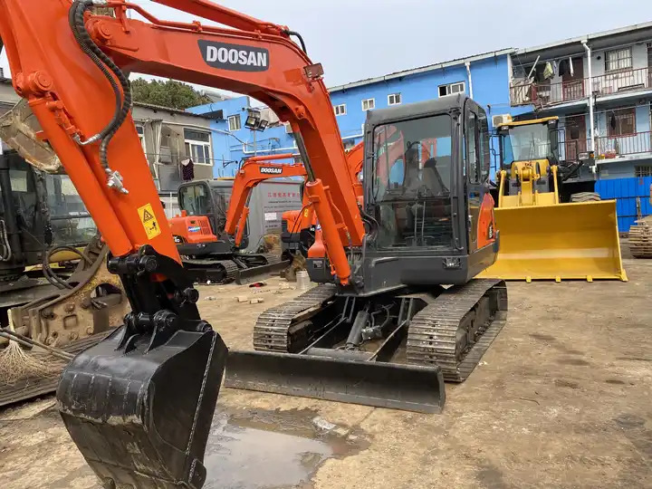 Original 6ton Doosan Dx60 used Hydraulic Crawler mini Excavator Doosan DX60 Excavator in Stock - Telakaivukone: kuva Original 6ton Doosan Dx60 used Hydraulic Crawler mini Excavator Doosan DX60 Excavator in Stock - Telakaivukone Original 6ton Doosan Dx60 used Hydraulic Crawler mini Excavator Doosan DX60 Excavator in Stock - Telakaivukone: kuva Original 6ton Doosan Dx60 used Hydraulic Crawler mini Excavator Doosan DX60 Excavator in Stock - Telakaivukone