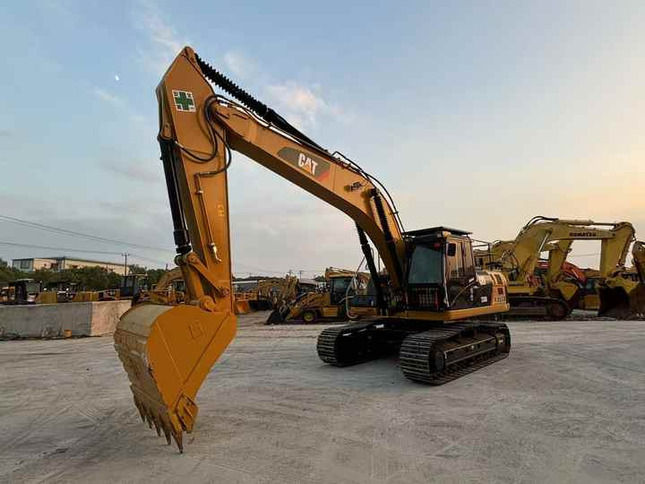 Original Japan Cat Excavadora Caterpillar 330D2L Excavator Digger Cat 330d Heavy Machinery for Construction - Kaivuri: kuva Original Japan Cat Excavadora Caterpillar 330D2L Excavator Digger Cat 330d Heavy Machinery for Construction - Kaivuri Original Japan Cat Excavadora Caterpillar 330D2L Excavator Digger Cat 330d Heavy Machinery for Construction - Kaivuri: kuva Original Japan Cat Excavadora Caterpillar 330D2L Excavator Digger Cat 330d Heavy Machinery for Construction - Kaivuri