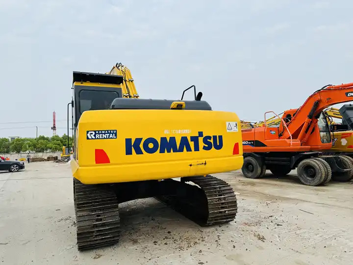 Original Japan Used Crawler Excavator Komatsu Pc200lc-7 Pc220lc-7 A/c Cabin In Shanghai - Telakaivukone: kuva Original Japan Used Crawler Excavator Komatsu Pc200lc-7 Pc220lc-7 A/c Cabin In Shanghai - Telakaivukone Original Japan Used Crawler Excavator Komatsu Pc200lc-7 Pc220lc-7 A/c Cabin In Shanghai - Telakaivukone: kuva Original Japan Used Crawler Excavator Komatsu Pc200lc-7 Pc220lc-7 A/c Cabin In Shanghai - Telakaivukone
