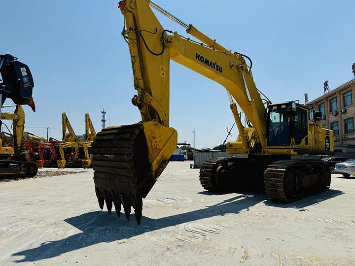 Original Japan Used komatsu Pc700 Mining Excavators PC700LC-8E0 Hevay Duty Mining Excavator - Kaivuri: kuva Original Japan Used komatsu Pc700 Mining Excavators PC700LC-8E0 Hevay Duty Mining Excavator - Kaivuri Original Japan Used komatsu Pc700 Mining Excavators PC700LC-8E0 Hevay Duty Mining Excavator - Kaivuri: kuva Original Japan Used komatsu Pc700 Mining Excavators PC700LC-8E0 Hevay Duty Mining Excavator - Kaivuri