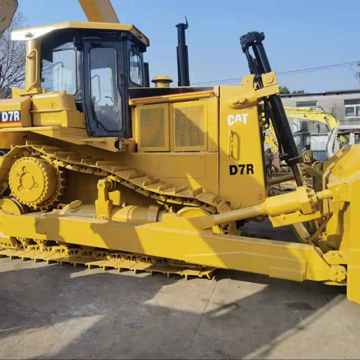 Used Bulldozers CAT D7R D8R with low price in Low Working Hour - Puskutraktori: kuva Used Bulldozers CAT D7R D8R with low price in Low Working Hour - Puskutraktori Used Bulldozers CAT D7R D8R with low price in Low Working Hour - Puskutraktori: kuva Used Bulldozers CAT D7R D8R with low price in Low Working Hour - Puskutraktori