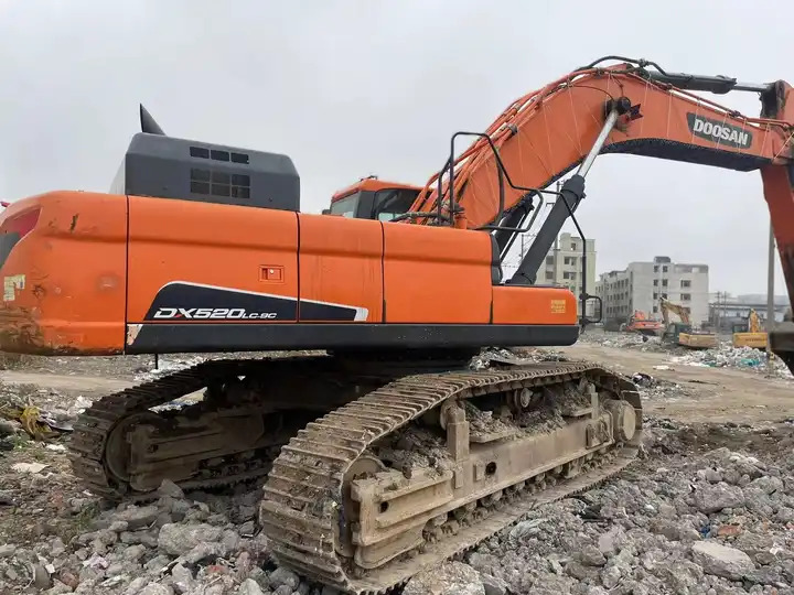 Kaivuri Used Doosan Excavator Doosan Excavator Dx520 Doosan Dx520lc Excavator: kuva Kaivuri Used Doosan Excavator Doosan Excavator Dx520 Doosan Dx520lc Excavator