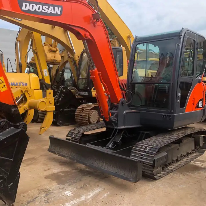 Used Doosan dx60 dh60 dx55 dh55 mini excavator 6 ton - Telakaivukone: kuva Used Doosan dx60 dh60 dx55 dh55 mini excavator 6 ton - Telakaivukone Used Doosan dx60 dh60 dx55 dh55 mini excavator 6 ton - Telakaivukone: kuva Used Doosan dx60 dh60 dx55 dh55 mini excavator 6 ton - Telakaivukone