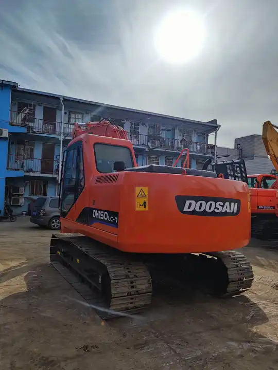 Well-maintained Cheap Price Korea Original Used Doosan Dh150,Dh150lc-7 Crawler Excavator in Shanghai - Telakaivukone: kuva Well-maintained Cheap Price Korea Original Used Doosan Dh150,Dh150lc-7 Crawler Excavator in Shanghai - Telakaivukone Well-maintained Cheap Price Korea Original Used Doosan Dh150,Dh150lc-7 Crawler Excavator in Shanghai - Telakaivukone: kuva Well-maintained Cheap Price Korea Original Used Doosan Dh150,Dh150lc-7 Crawler Excavator in Shanghai - Telakaivukone