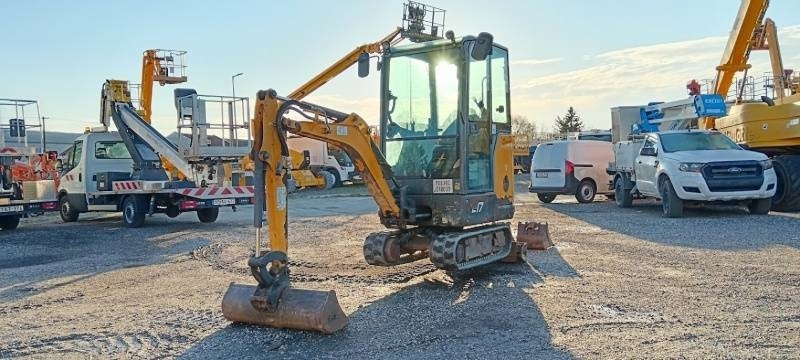Bobcat E 17 - Minikuormaaja: kuva Bobcat E 17 - Minikuormaaja Bobcat E 17 - Minikuormaaja: kuva Bobcat E 17 - Minikuormaaja