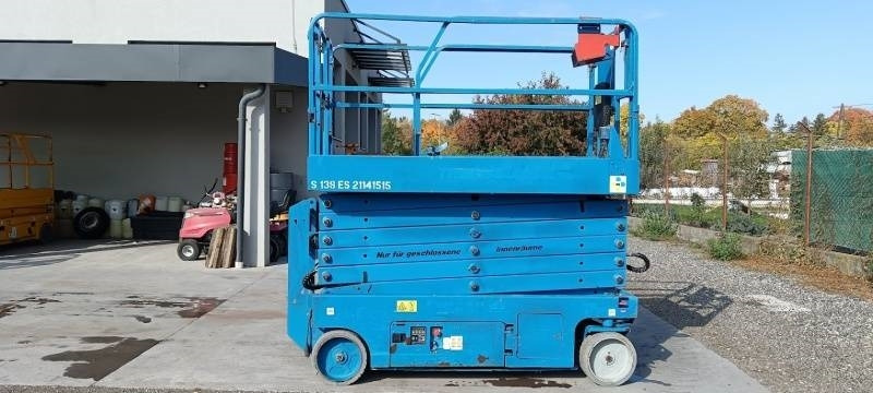 Genie GS4047 - 13,7m - electric  - Saksilava: kuva Genie GS4047 - 13,7m - electric  - Saksilava Genie GS4047 - 13,7m - electric  - Saksilava: kuva Genie GS4047 - 13,7m - electric  - Saksilava