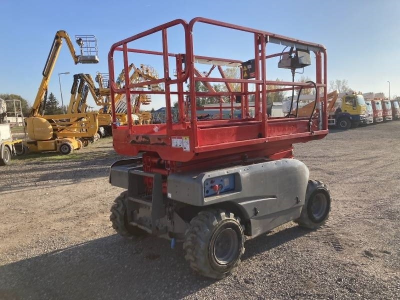Haulotte Compact 10 RTE - 4x4, 10m, electric - *NEW BATTERY - Saksilava: kuva Haulotte Compact 10 RTE - 4x4, 10m, electric - *NEW BATTERY - Saksilava Haulotte Compact 10 RTE - 4x4, 10m, electric - *NEW BATTERY - Saksilava: kuva Haulotte Compact 10 RTE - 4x4, 10m, electric - *NEW BATTERY - Saksilava