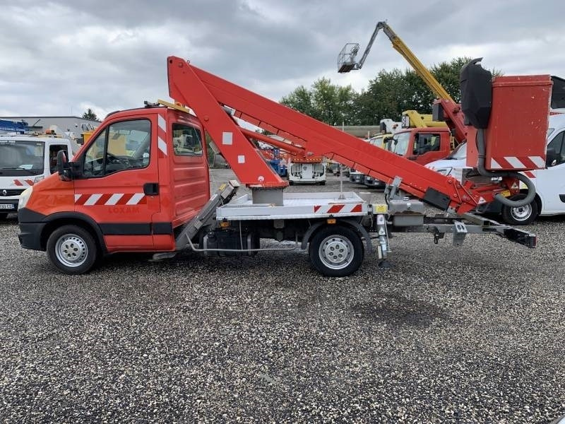 Iveco Daily GSR E179T - 17,1m - 200 kg - Itsekulkevat henkilönostimet: kuva Iveco Daily GSR E179T - 17,1m - 200 kg - Itsekulkevat henkilönostimet Iveco Daily GSR E179T - 17,1m - 200 kg - Itsekulkevat henkilönostimet: kuva Iveco Daily GSR E179T - 17,1m - 200 kg - Itsekulkevat henkilönostimet