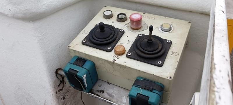 Itsekulkevat henkilönostimet Mercedes-Benz 410D Weberlift WL 1.950 EG - 19,5m, 200 kg: kuva Itsekulkevat henkilönostimet Mercedes-Benz 410D Weberlift WL 1.950 EG - 19,5m, 200 kg Itsekulkevat henkilönostimet Mercedes-Benz 410D Weberlift WL 1.950 EG - 19,5m, 200 kg: kuva Itsekulkevat henkilönostimet Mercedes-Benz 410D Weberlift WL 1.950 EG - 19,5m, 200 kg