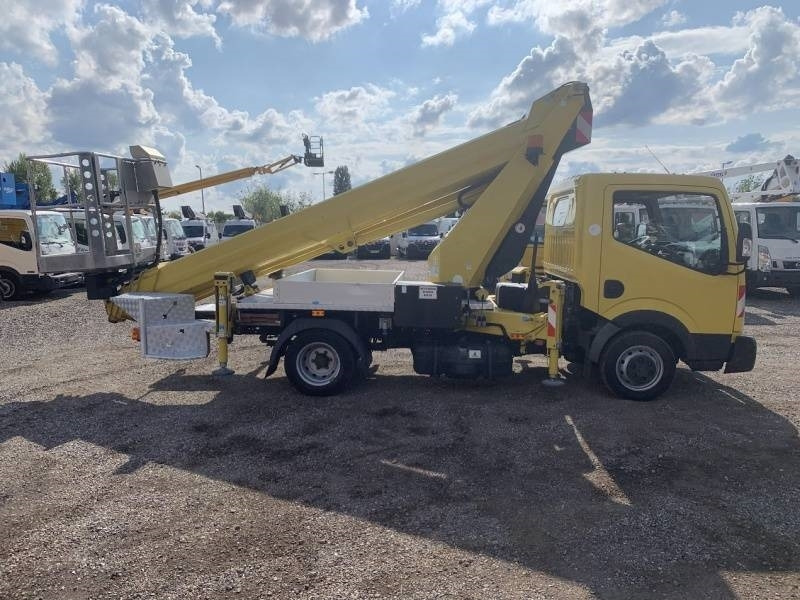 Nissan Cabstar Ruthmann TB270 - 27m - 225 kg - Itsekulkevat henkilönostimet: kuva Nissan Cabstar Ruthmann TB270 - 27m - 225 kg - Itsekulkevat henkilönostimet Nissan Cabstar Ruthmann TB270 - 27m - 225 kg - Itsekulkevat henkilönostimet: kuva Nissan Cabstar Ruthmann TB270 - 27m - 225 kg - Itsekulkevat henkilönostimet
