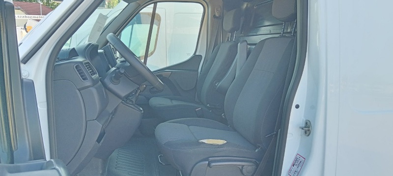 Itsekulkevat henkilönostimet Renault Master Klubb K32 - 12,5 m, 120 kg: kuva Itsekulkevat henkilönostimet Renault Master Klubb K32 - 12,5 m, 120 kg