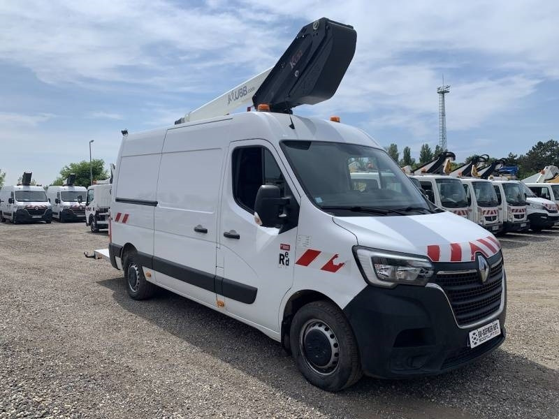 Renault Master Klubb KL32 - 12,5 m, 120 kg - Itsekulkevat henkilönostimet: kuva Renault Master Klubb KL32 - 12,5 m, 120 kg - Itsekulkevat henkilönostimet Renault Master Klubb KL32 - 12,5 m, 120 kg - Itsekulkevat henkilönostimet: kuva Renault Master Klubb KL32 - 12,5 m, 120 kg - Itsekulkevat henkilönostimet