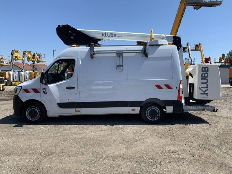 Renault Master Klubb KL32 - 12,5 m, 120 kg - Itsekulkevat henkilönostimet: kuva Renault Master Klubb KL32 - 12,5 m, 120 kg - Itsekulkevat henkilönostimet Renault Master Klubb KL32 - 12,5 m, 120 kg - Itsekulkevat henkilönostimet: kuva Renault Master Klubb KL32 - 12,5 m, 120 kg - Itsekulkevat henkilönostimet