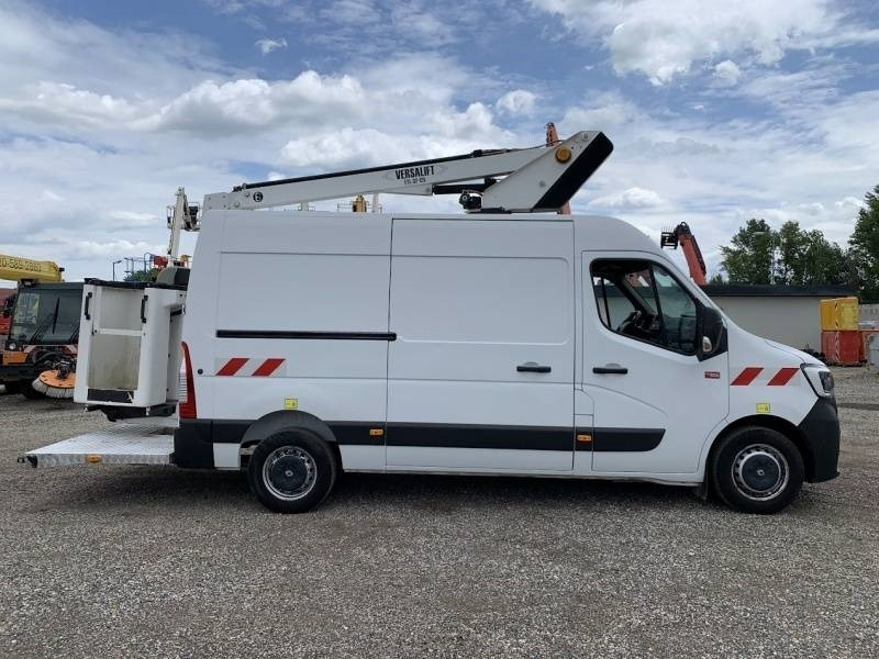 Renault Master Versalift ETL-32-125 - 12,5 m - 120kg - Itsekulkevat henkilönostimet: kuva Renault Master Versalift ETL-32-125 - 12,5 m - 120kg - Itsekulkevat henkilönostimet Renault Master Versalift ETL-32-125 - 12,5 m - 120kg - Itsekulkevat henkilönostimet: kuva Renault Master Versalift ETL-32-125 - 12,5 m - 120kg - Itsekulkevat henkilönostimet