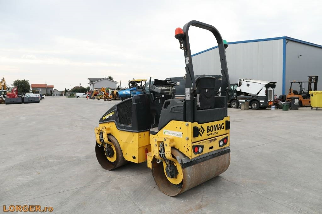 Bomag BW 120 AD-5 - Tiejyrä: kuva Bomag BW 120 AD-5 - Tiejyrä Bomag BW 120 AD-5 - Tiejyrä: kuva Bomag BW 120 AD-5 - Tiejyrä