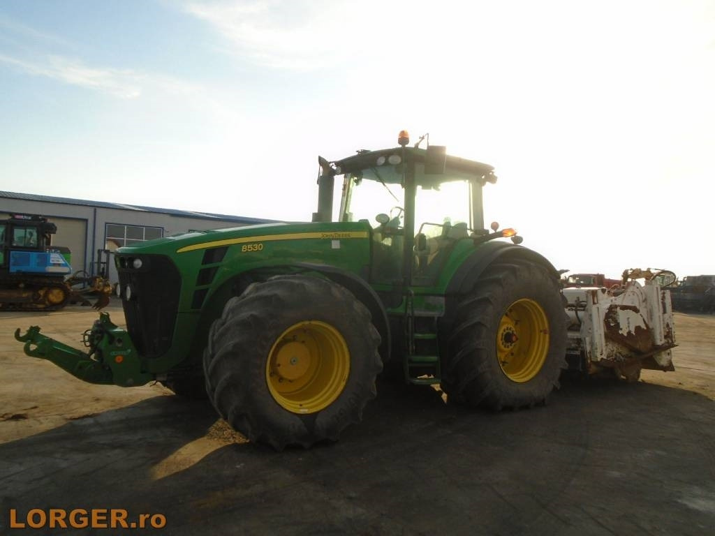 John Deere 8530 cu stabilizator de sol Wirtgen WS 250. - Traktori: kuva John Deere 8530 cu stabilizator de sol Wirtgen WS 250. - Traktori John Deere 8530 cu stabilizator de sol Wirtgen WS 250. - Traktori: kuva John Deere 8530 cu stabilizator de sol Wirtgen WS 250. - Traktori