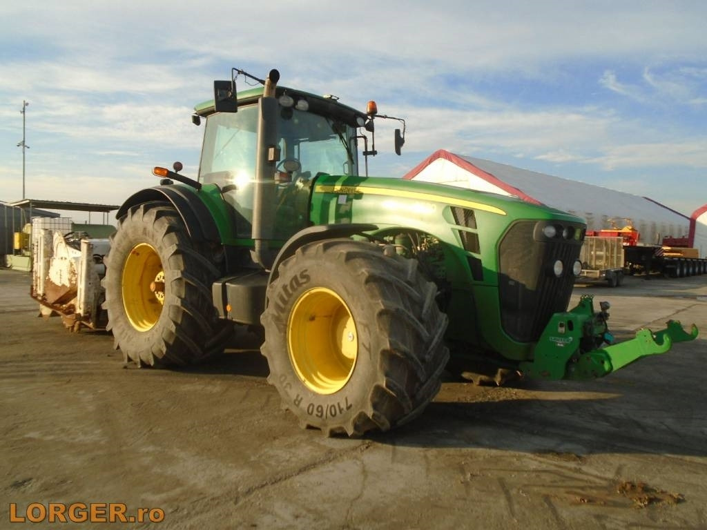John Deere 8530 cu stabilizator de sol Wirtgen WS 250. - Traktori: kuva John Deere 8530 cu stabilizator de sol Wirtgen WS 250. - Traktori John Deere 8530 cu stabilizator de sol Wirtgen WS 250. - Traktori: kuva John Deere 8530 cu stabilizator de sol Wirtgen WS 250. - Traktori