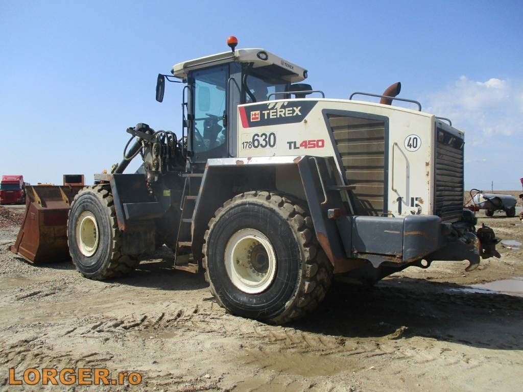 Terex TL 450 - Pyöräkuormaaja: kuva Terex TL 450 - Pyöräkuormaaja Terex TL 450 - Pyöräkuormaaja: kuva Terex TL 450 - Pyöräkuormaaja