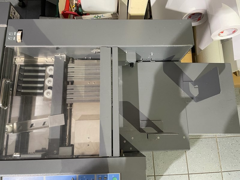 Duplo DocuCutter DC-645 - Paperileikkuri: kuva Duplo DocuCutter DC-645 - Paperileikkuri Duplo DocuCutter DC-645 - Paperileikkuri: kuva Duplo DocuCutter DC-645 - Paperileikkuri