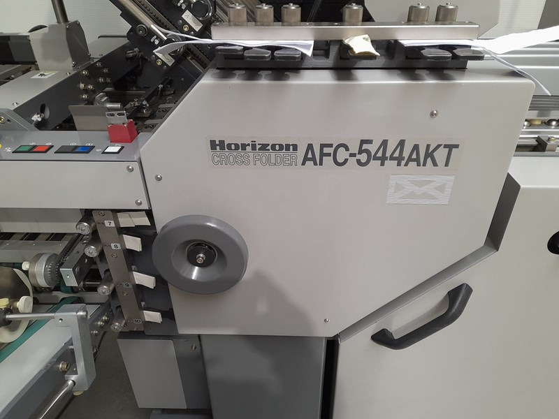 Horizon AFC-544 AKT | folder | 4 + knife + 2 | 2001 | 25 mio - Taittokone: kuva Horizon AFC-544 AKT | folder | 4 + knife + 2 | 2001 | 25 mio - Taittokone Horizon AFC-544 AKT | folder | 4 + knife + 2 | 2001 | 25 mio - Taittokone: kuva Horizon AFC-544 AKT | folder | 4 + knife + 2 | 2001 | 25 mio - Taittokone