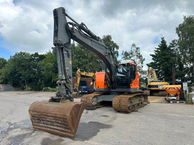 Liebherr R 926 LC - Telakaivukone: kuva Liebherr R 926 LC - Telakaivukone Liebherr R 926 LC - Telakaivukone: kuva Liebherr R 926 LC - Telakaivukone