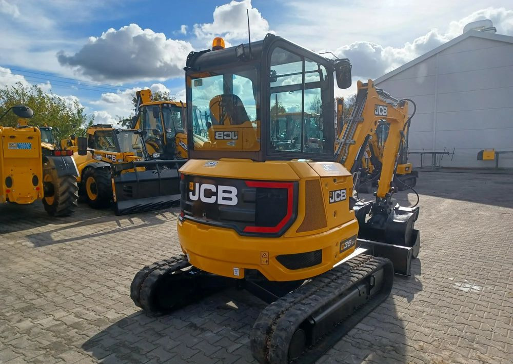 JCB 35Z-1 - Minikuormaaja: kuva  JCB 35Z-1 - Minikuormaaja JCB 35Z-1 - Minikuormaaja: kuva  JCB 35Z-1 - Minikuormaaja