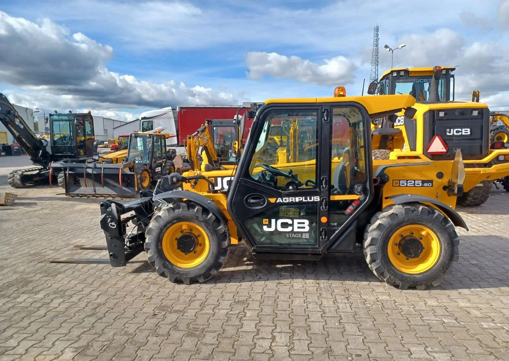 JCB 525-60 Agri Plus - Kurottaja: kuva JCB 525-60 Agri Plus - Kurottaja JCB 525-60 Agri Plus - Kurottaja: kuva JCB 525-60 Agri Plus - Kurottaja