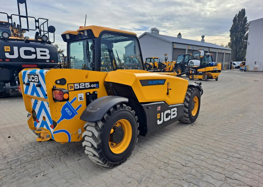 JCB 525-60E - Kurottaja: kuva JCB 525-60E - Kurottaja JCB 525-60E - Kurottaja: kuva JCB 525-60E - Kurottaja