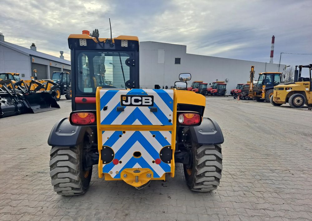 JCB 525-60E - Kurottaja: kuva JCB 525-60E - Kurottaja JCB 525-60E - Kurottaja: kuva JCB 525-60E - Kurottaja