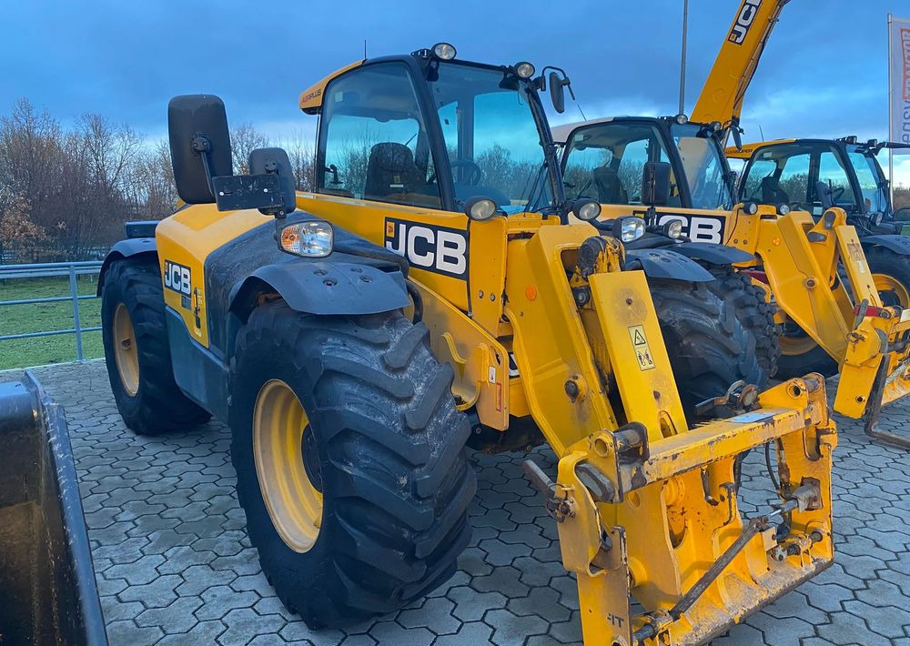JCB 541-70 - Kurottaja: kuva JCB 541-70 - Kurottaja JCB 541-70 - Kurottaja: kuva JCB 541-70 - Kurottaja
