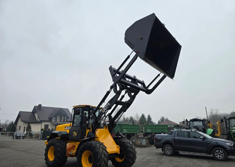 JCB 416 - Pyöräkuormaaja: kuva JCB 416 - Pyöräkuormaaja JCB 416 - Pyöräkuormaaja: kuva JCB 416 - Pyöräkuormaaja